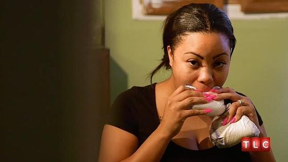 美國女子怪癖令人咋舌:喜愛咀嚼用過的尿片