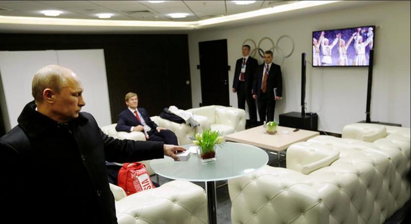 索契“五環(huán)變四環(huán)”尷尬一刻 普京轉頭恰錯過？