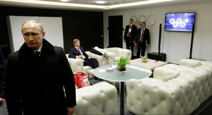 索契“五環(huán)變四環(huán)”尷尬一刻 普京轉(zhuǎn)頭恰錯(cuò)過？