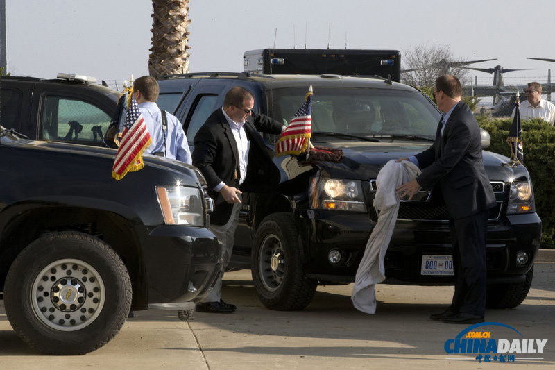 奧巴馬視察農(nóng)場旱情 安保嚴密直升機護駕如臨大敵