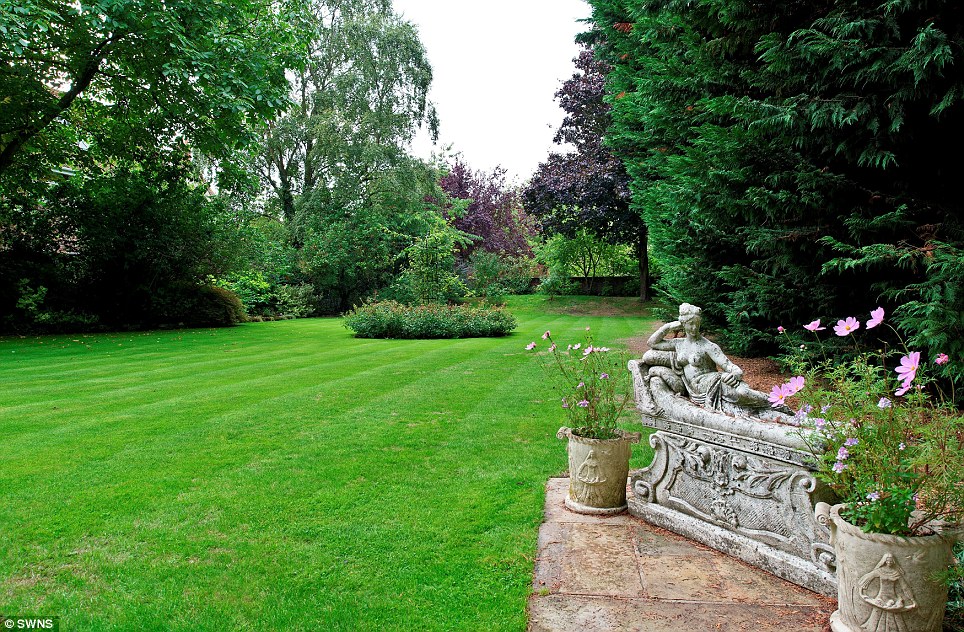 英王查理二世老宅首次公開出售 叫價(jià)500萬英鎊