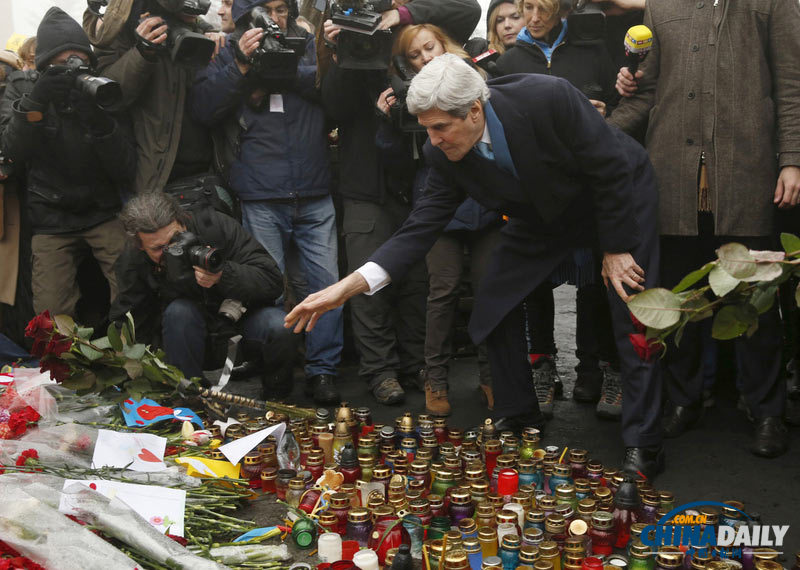 美國務卿帶10億美元“見面禮”赴基輔 表達支持