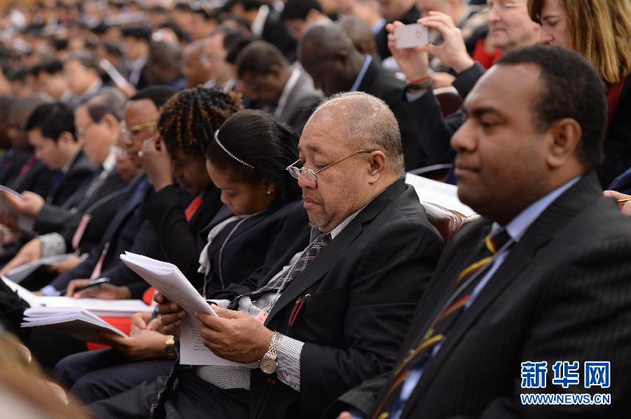 十二屆全國人大二次會議在京開幕 李克強作政府工作報告