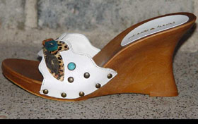 “厚底鞋”怎么說(shuō)？