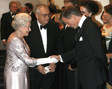 Britain's Queen Elizabeth (L) meets actor Daniel Craig during the world premiere of the latest James Bond movie