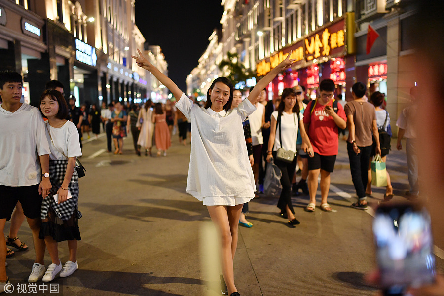 春節(jié)不知道去哪玩？國內(nèi)十大熱門城市走起！（組圖）