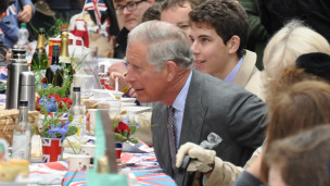 英國女王鉆禧巡游泰晤士河舉國歡慶