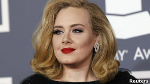 阿黛爾產(chǎn)后首次公開(kāi)露面將出席金球獎(jiǎng)