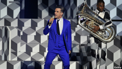 全英音樂獎(jiǎng)“無聊” 羅比反生靈感