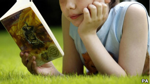 J.K.羅琳成英國“文學(xué)英雄”