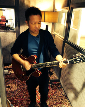 專訪:赴英追尋搖滾的中國(guó)歌手許巍