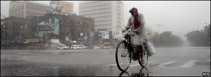 Fuel Protests in India 印度抗議燃油價格提高