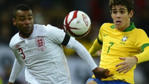 國(guó)家隊(duì)效力百場(chǎng) 球迷反應(yīng)感動(dòng)科爾