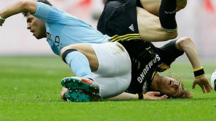 路易茲：阿圭羅應(yīng)承認有嚴重犯規(guī)