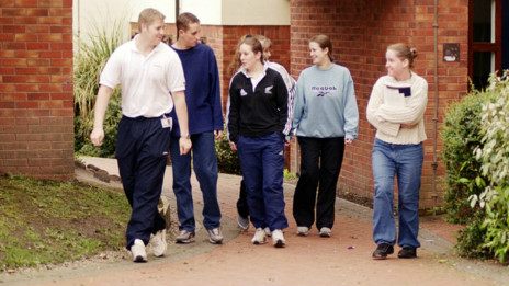 高學(xué)費(fèi)政策促使學(xué)生“更用功”