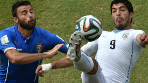 蘇亞雷斯轉(zhuǎn)會(huì):巴薩正式對(duì)話利物浦