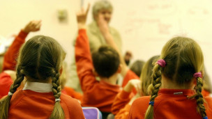 漢語或?qū)⒘腥胗W必修課