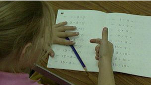 加減乘除 英小學(xué)考試禁用計(jì)算器