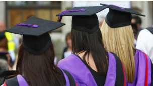 “波蘭學(xué)生獲得1億英鎊英國(guó)貸款”