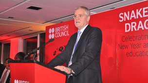 中學(xué)校長(zhǎng):“英國(guó)需要更多漢語(yǔ)教師”