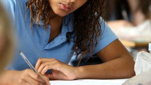 調(diào)查顯示英國教育發(fā)展“兩極化”