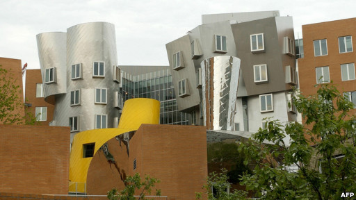 報告:網(wǎng)上大學(xué)挑戰(zhàn)英倫高教傳統(tǒng)優(yōu)勢