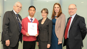 留英訪談:利茲中國學(xué)生獲投資競(jìng)賽獎(jiǎng)