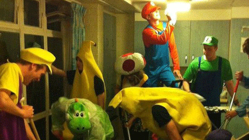 英國(guó)大學(xué)的“古怪”學(xué)生社團(tuán)