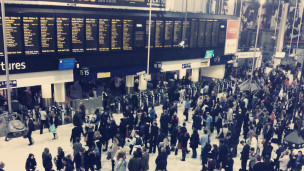 留學日記:在倫敦尋找記憶中的紅色新年