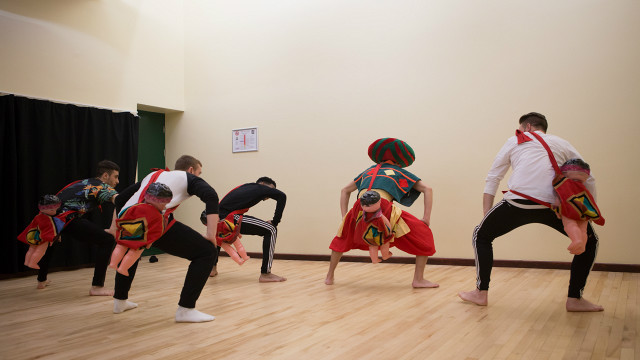 留英訪談:中國舞劇倫敦巡演海選當?shù)匚枵? style=