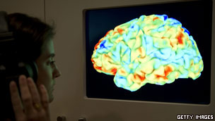 Be brainy, be bilingual 雙語能增強(qiáng)大腦能力