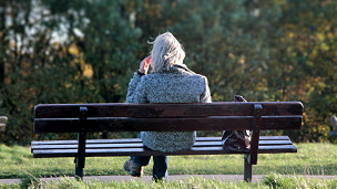 Living far from home 背井離鄉(xiāng)