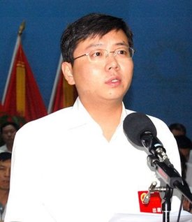 下一張 受網(wǎng)絡(luò)監(jiān)督:80后市長(zhǎng)必經(jīng)的仕途成人禮