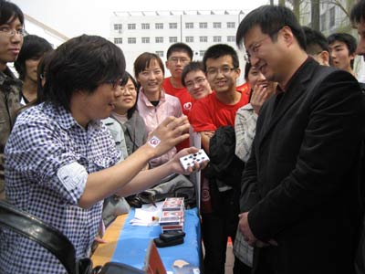 對(duì)外經(jīng)貿(mào)大學(xué)第13屆社團(tuán)文化節(jié)精彩圖片