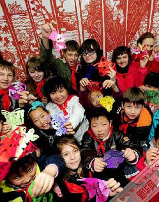 沈陽(yáng)舉辦“俄羅斯學(xué)生中國(guó)行”活動(dòng)