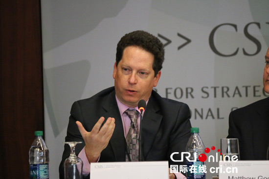 用三個詞形容中國，聽聽比爾•蓋茨、駱家輝怎么說？