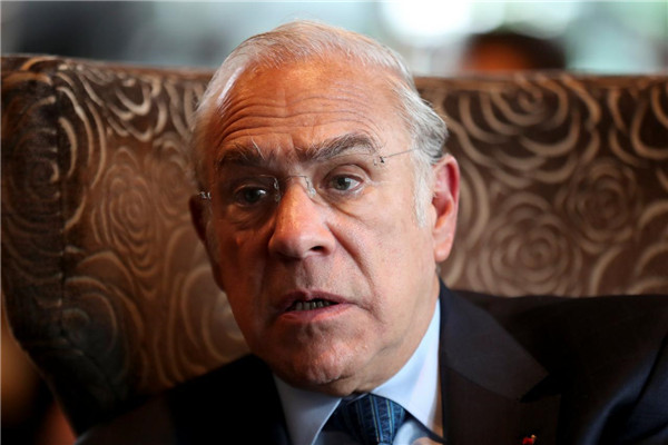 用三個詞形容中國，聽聽比爾•蓋茨、駱家輝怎么說？