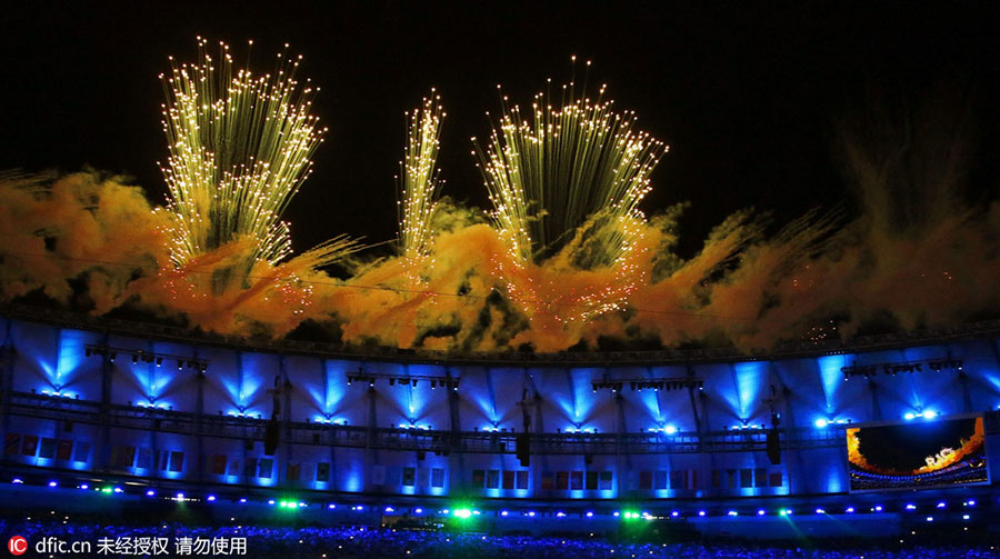 里約奧運(yùn)會(huì)狂歡中開(kāi)幕