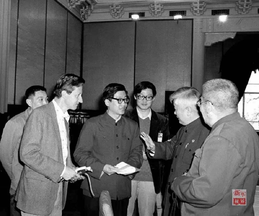 兩會(huì)歷史上的外國朋友