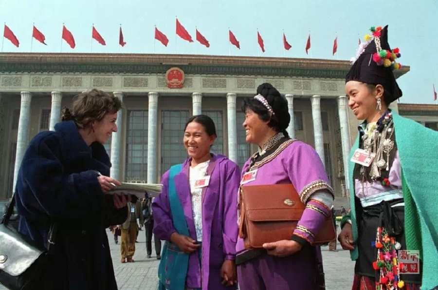 兩會(huì)歷史上的外國(guó)朋友