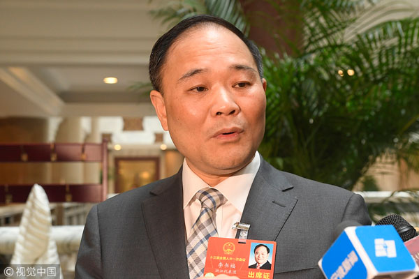 聚焦兩會：馬化騰、雷軍等企業(yè)大佬都說了啥?