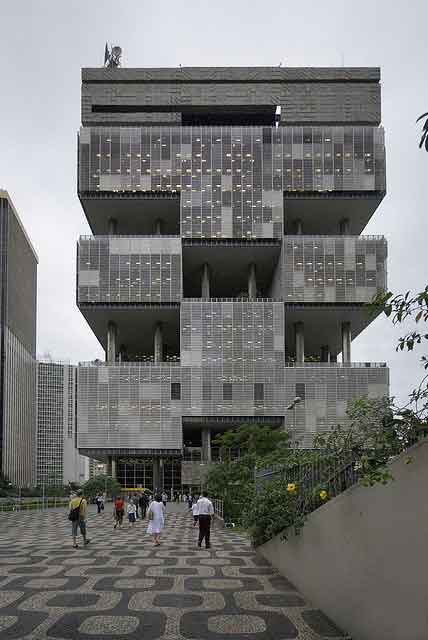 CNN評(píng)全球最丑十大建筑 沈陽方圓大廈入選