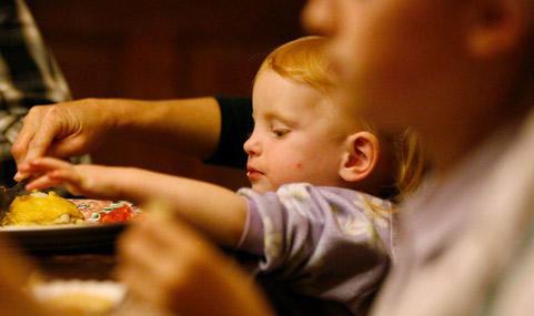 婚姻使孩子富有？