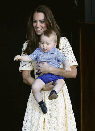 母親節(jié)在即 盤(pán)點(diǎn)歐美最靚辣媽?zhuān)ńM圖）