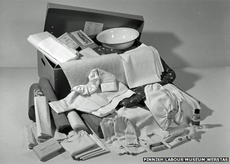 芬蘭寶寶為何睡紙箱?