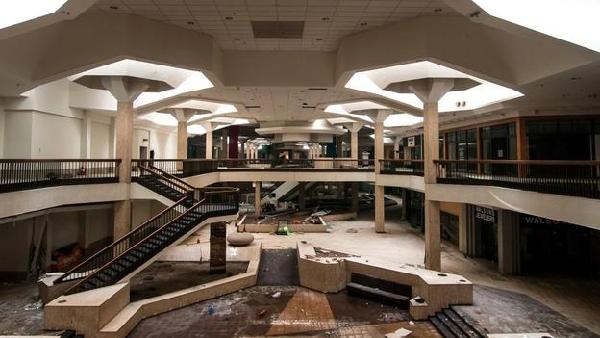 在美國(guó)，購(gòu)物中心已死？