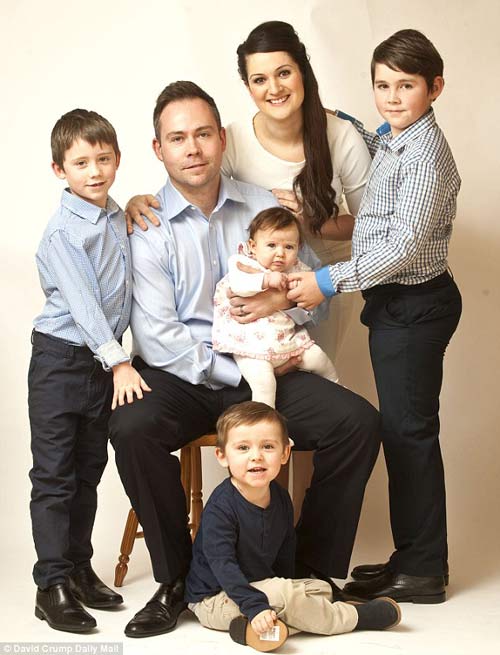 破解“生男魔咒”:英國家族二百年首次迎來女性后代