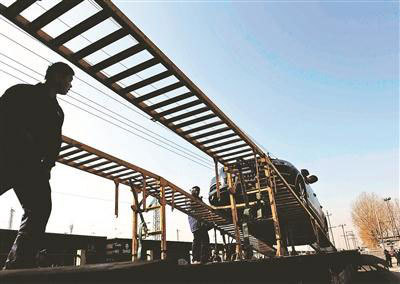 京“汽車運(yùn)輸列車服務(wù)”啟動(dòng)