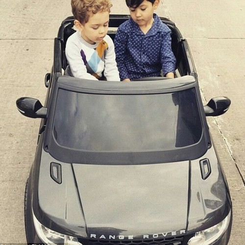 歐美網(wǎng)絡掀起兒童炫富潮