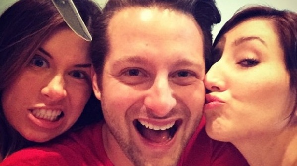 男子與兩女友同居,期待第三個